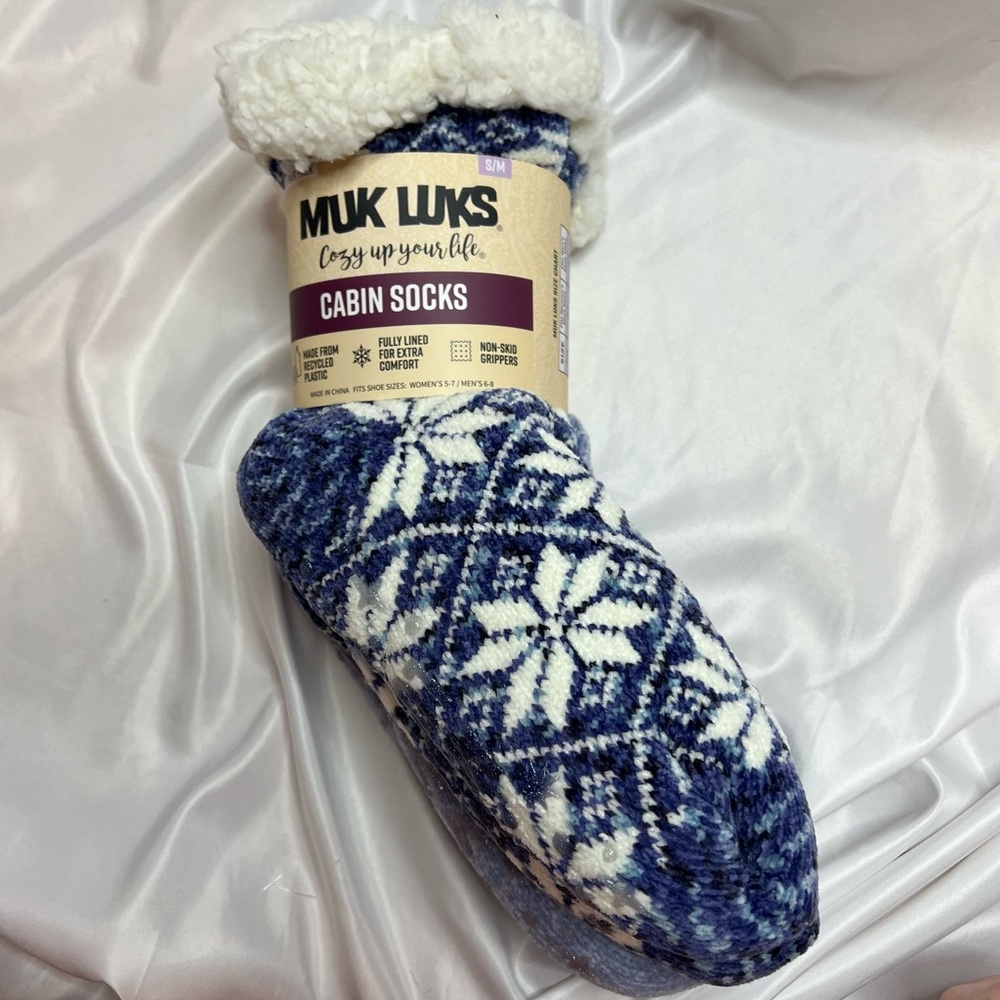 Muk Luk Chenille Plush Lined Cabin Socks 2 Pack, size Small/Medium NWT